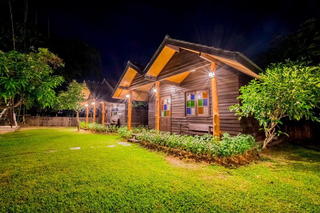 Banyen Villa Ban Ban San Sai Habitación foto